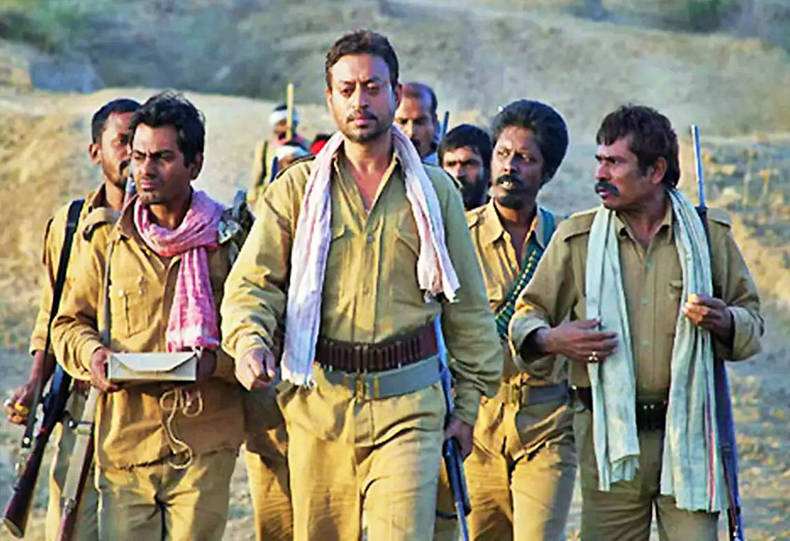 Image from Pan singh tomar Movie with Irfan Khan in the foreground