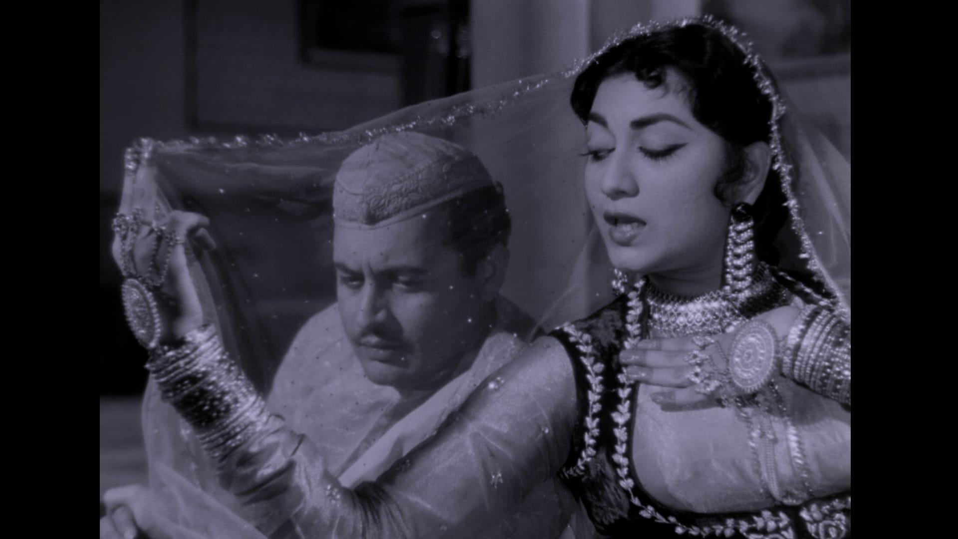 गुरु दत्त के शताब्दी वर्ष पर फ़िल्म प्रेमियों के लिए ख़ास तोहफ़ा देखिए उनकी क्लासिक फ़िल्में ख़ास रेट्रोस्पेक्टिव में